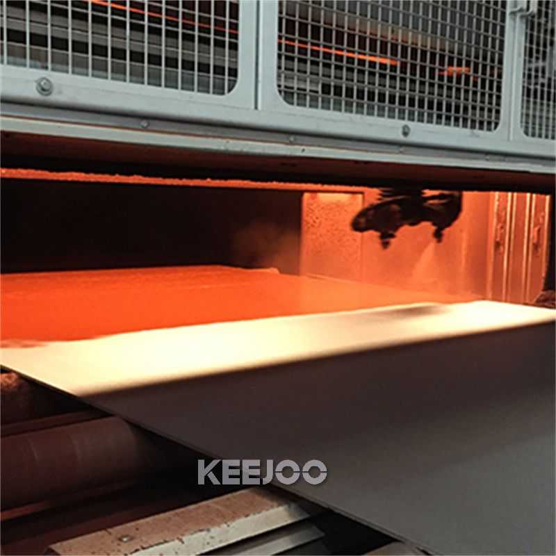 3000KG Steel Plate Shot Blasting Machine with AC380V/50Hz Power Supply