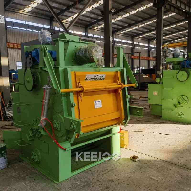 3GN Crawler Type Shot Blasting Machine For Screws , Steel Bolts