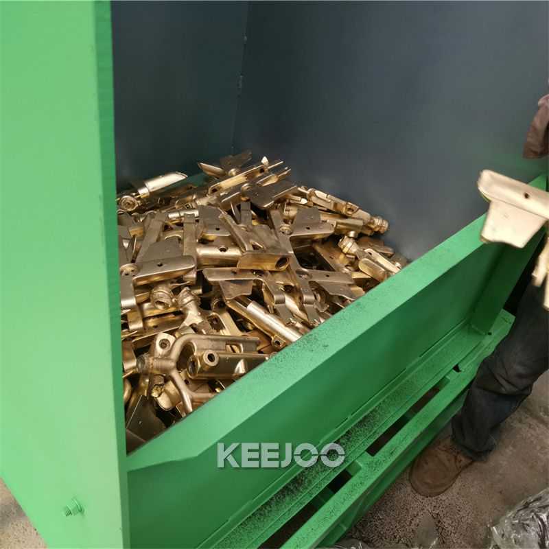 Load 0.6m3 Drum Type Shot Blasting Machine Workpiece Cleaning