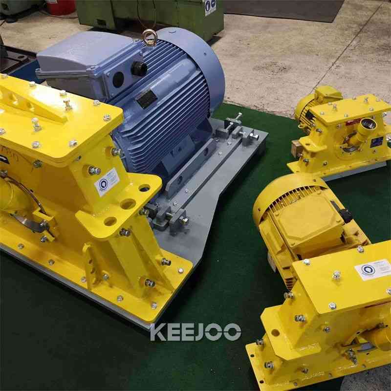 Direct Coupling Shot Blasting Alloy Wheels Used On Different